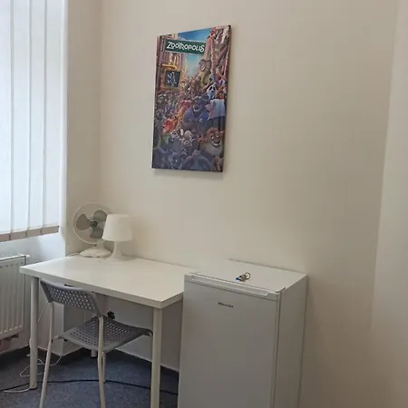 Cozy Rooms, 10 Min By Walk To The Center ברנו