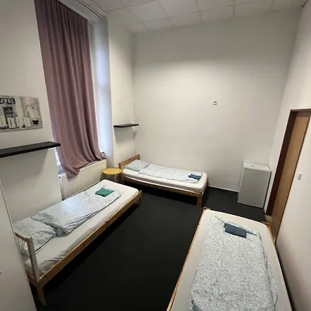 Cozy Rooms, 10 Min By Walk To The Center Apartment *