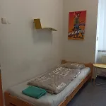 Cozy Rooms, 10 Min By Walk To The Center Апартаменты *