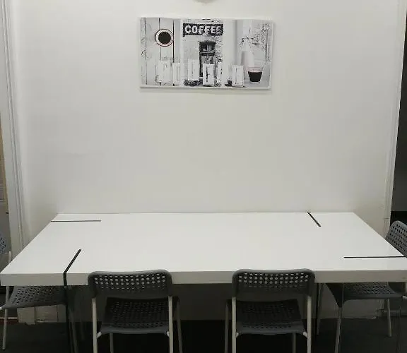 アパート Cozy Rooms, 10 Min By Walk To The Center