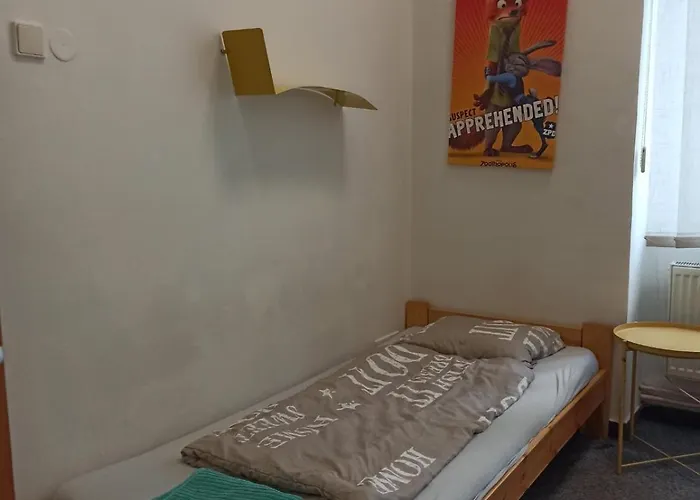 Cozy Rooms, 10 Min By Walk To The Center Апартаменты *